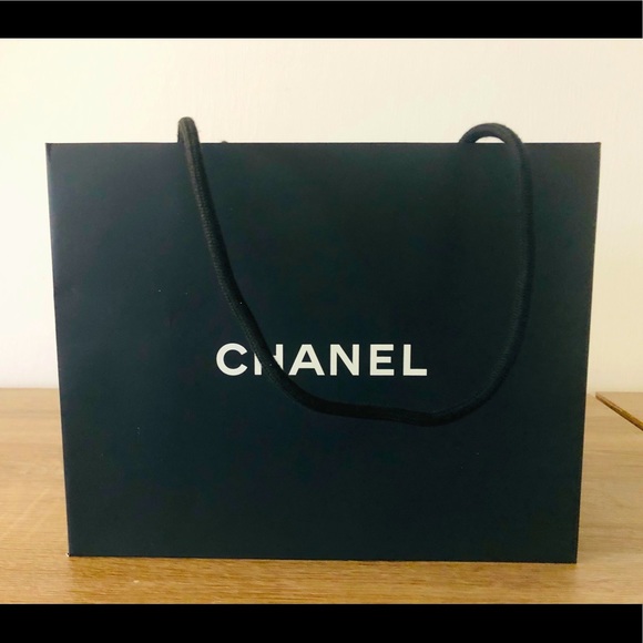 SOLD! Chanel Black Paper Shopping Gift Bag+ Ribbon - Picture 2 of 4